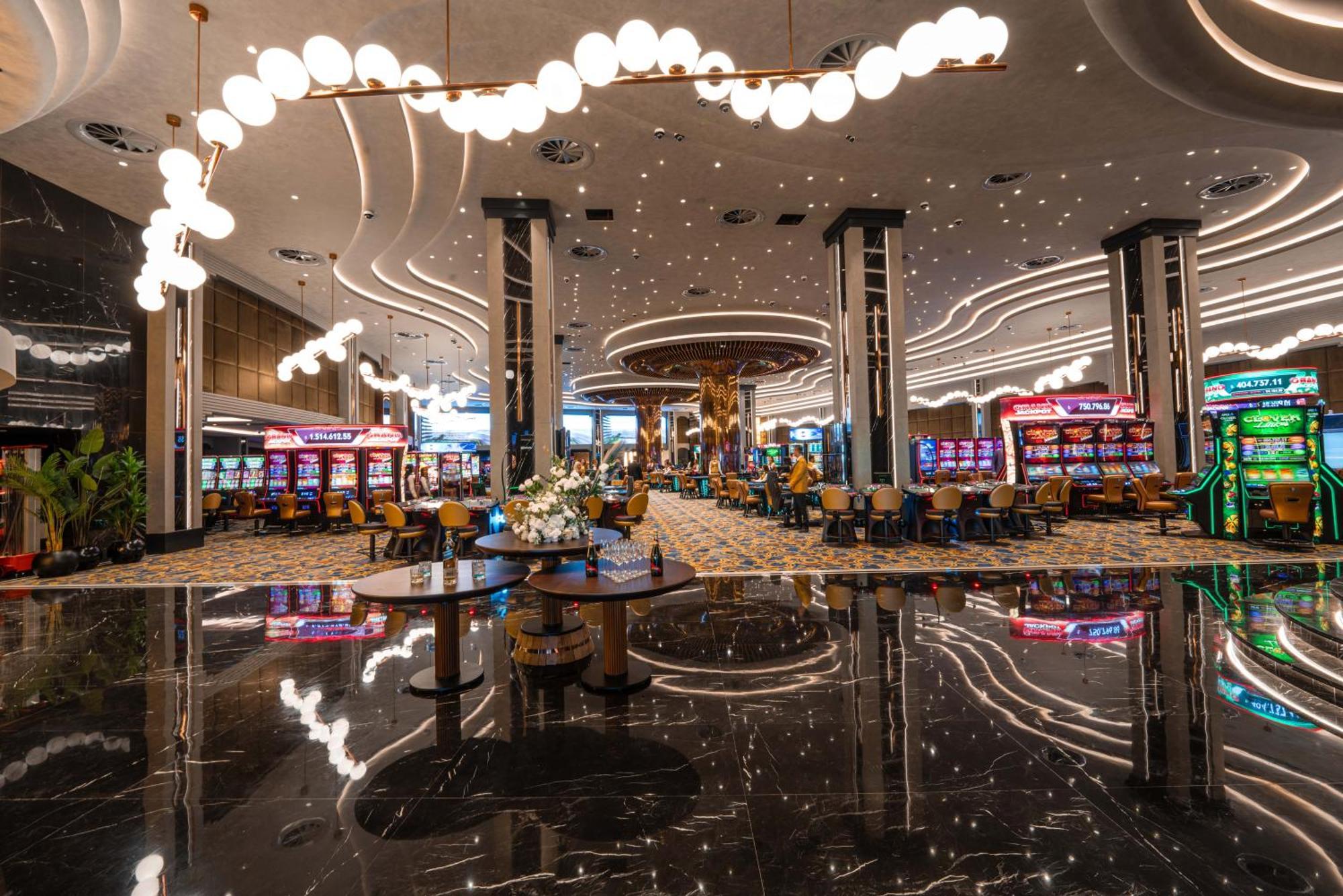 Grand Sapphire Resort & Casino Trikomo Extérieur photo
